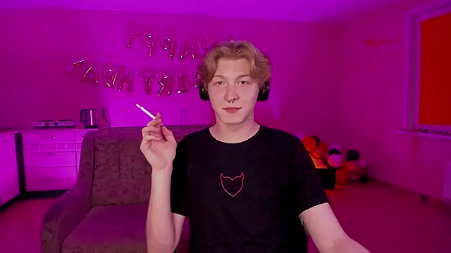 Snapshot of TheMikeSever chatting on March 2025 05:08:02 PM TheMikeSever online show from March 2025 05:08:02 PM