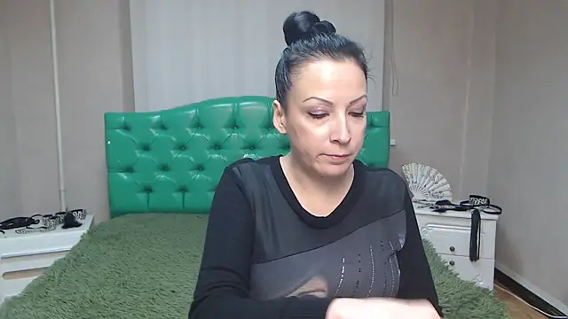 ElizabethSho online show from December 2024 12:18:01 AM