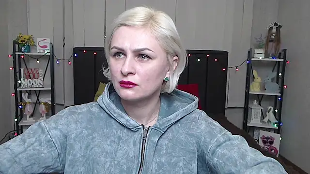 OliviaHorst online show from January 2025 03:07:01 PM