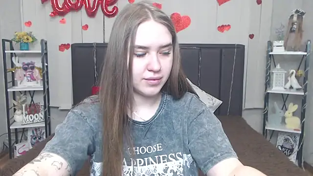 LauraHlot online show from May 2026 05:48:01 AM
