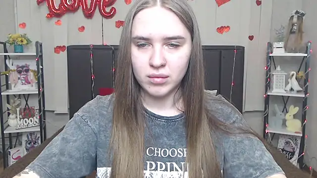 LauraHlot online show from May 2026 06:15:02 PM