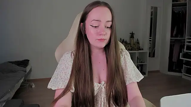 Snapshot of WalkingGirl chatting on March 2026 04:23:01 PM WalkingGirl online show from March 2026 04:23:01 PM