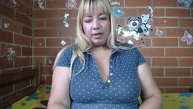 jones-scarlet online show from October 2025 01:11:01 PM
