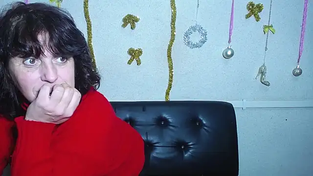 LuciaMii online show from December 2024 12:15:02 AM