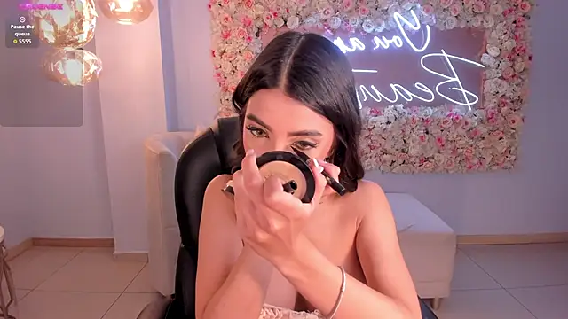 ValeriaVelvet online show from March 2026 12:00:02 PM