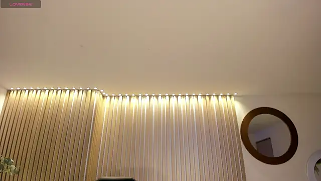 ValeriaVelvet online show from May 2026 12:10:01 PM