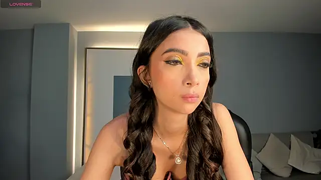 ValeriaVelvet online show from May 2026 12:02:01 PM