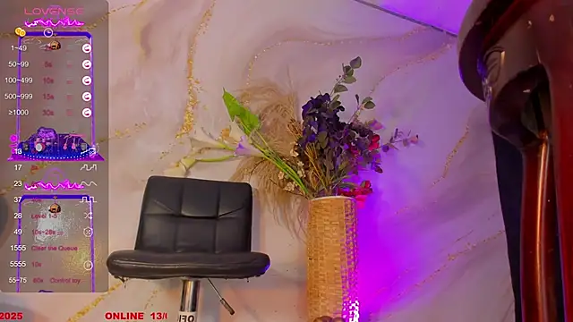 Karla-Ebony online show from September 2025 01:44:02 PM