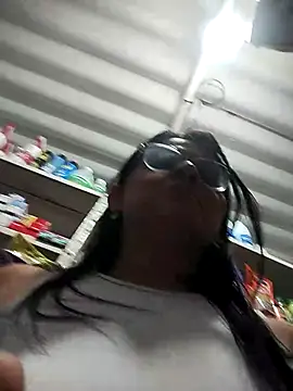 Linda Lars online show from November 2025 02:56:01 AM