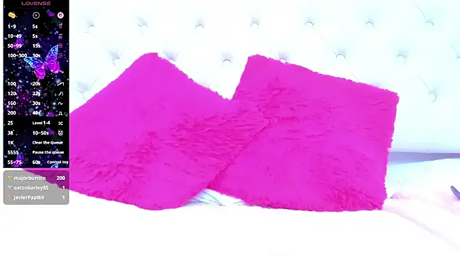 Snapshot of silvana__miller chatting on February 2025 01:25:01 AM silvana miller online show from February 2025 01:25:01 AM