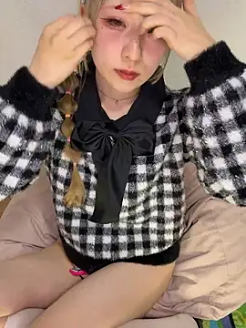 Snapshot of alice__1111 chatting on April 2026 01:05:01 PM alice 1111 online show from April 2026 01:05:01 PM