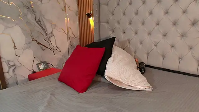 Snapshot of Scarlett_diaz17 chatting on December 2025 04:30:01 AM Scarlett diaz17 online show from December 2025 04:30:01 AM