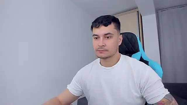 MatMalonne online show from January 2025 05:22:02 AM