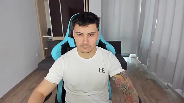 MatMalonne online show from January 2025 01:13:01 PM