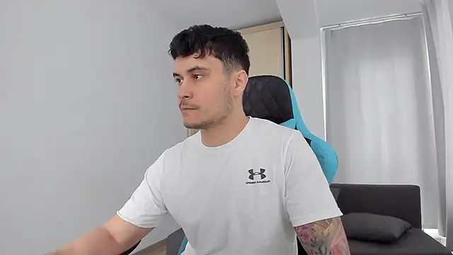 MatMalonne online show from February 2025 07:32:02 AM