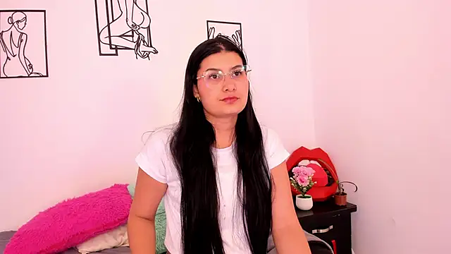 Snapshot of cloehonney chatting on February 2026 07:09:01 PM cloehonney online show from February 2026 07:09:01 PM