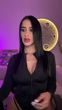SarahhSmitth1 online show from April 2026 11:28:01 PM