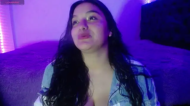 Laurenkenner  online show from October 2025 06:54:01 PM