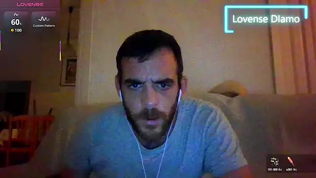 Snapshot of _NakedChef_ chatting on September 2025 02:22:01 AM NakedChef online show from September 2025 02:22:01 AM