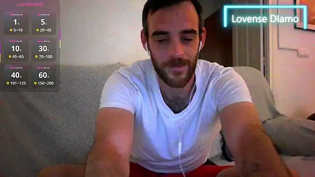 Snapshot of _NakedChef_ chatting on September 2025 05:24:02 PM NakedChef online show from September 2025 05:24:02 PM