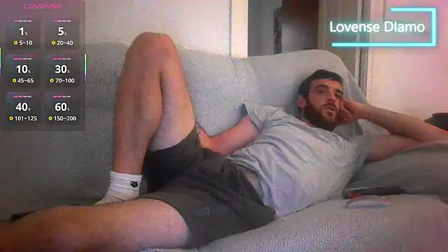 Snapshot of _NakedChef_ chatting on September 2025 04:52:01 PM NakedChef online show from September 2025 04:52:01 PM