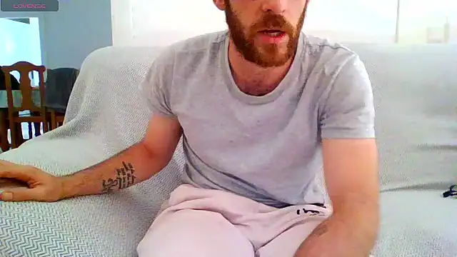 Snapshot of _NakedChef_ chatting on October 2025 10:59:01 AM NakedChef online show from October 2025 10:59:01 AM