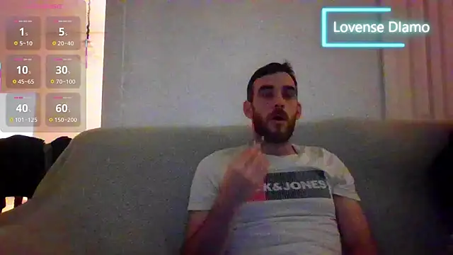 Snapshot of _NakedChef_ chatting on November 2025 10:14:02 PM NakedChef online show from November 2025 10:14:02 PM