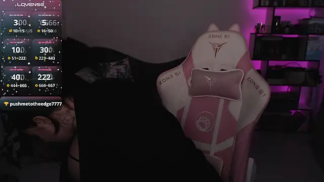 Snapshot of SexyWitch_666 chatting on January 2025 10:00:02 AM SexyWitch 666 online show from January 2025 10:00:02 AM