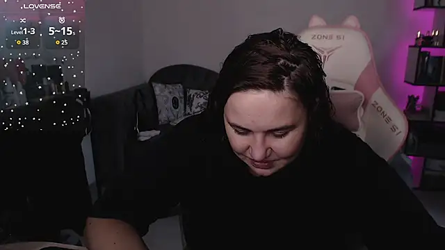 Snapshot of SexyWitch_666 chatting on September 2025 07:32:02 AM SexyWitch 666 online show from September 2025 07:32:02 AM