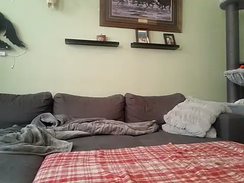 Snapshot of Ryan_and_Aurora chatting on January 2025 08:51:02 AM Ryan and Aurora online show from January 2025 08:51:02 AM