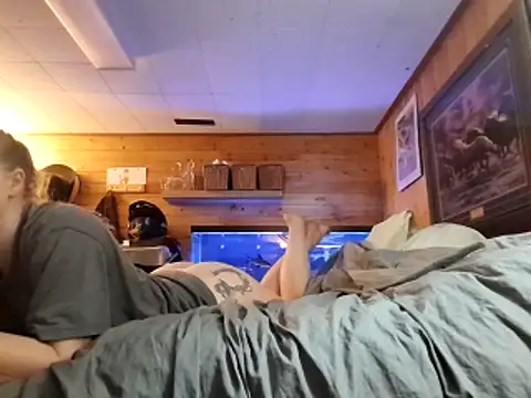 Snapshot of Ryan_and_Aurora chatting on February 2026 11:33:01 PM Ryan and Aurora online show from February 2026 11:33:01 PM