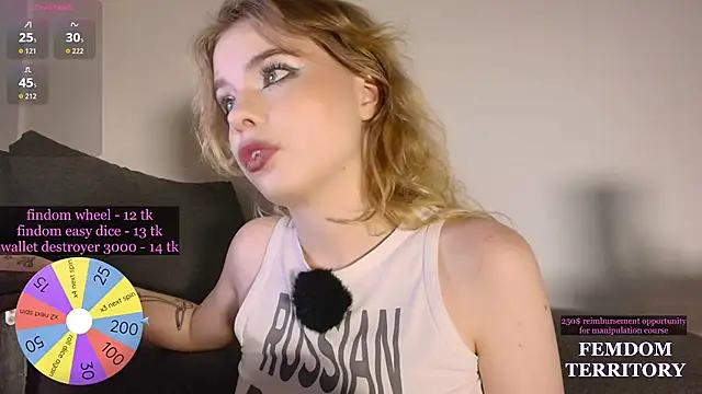MisssLola online show from July 2026 07:39:01 PM