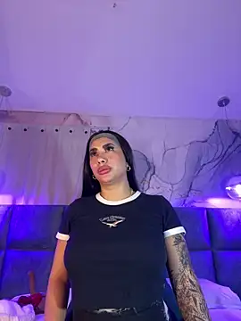 kiim taaylor online show from December 2025 03:08:02 PM