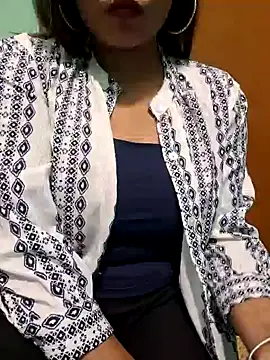 Snapshot of N-Natasha chatting on January 2025 09:44:02 AM N-Natasha online show from January 2025 09:44:02 AM