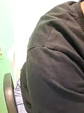 Snapshot of N-Natasha chatting on February 2025 01:34:02 AM N-Natasha online show from February 2025 01:34:02 AM