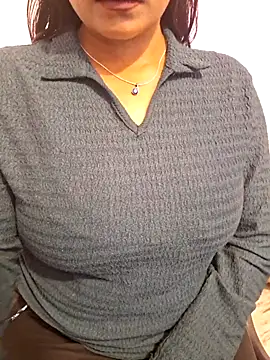 N-Natasha online show from November 2025 01:00:02 PM