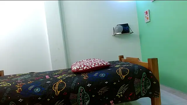 evaleribigtits18 online show from July 2026 01:26:01 AM