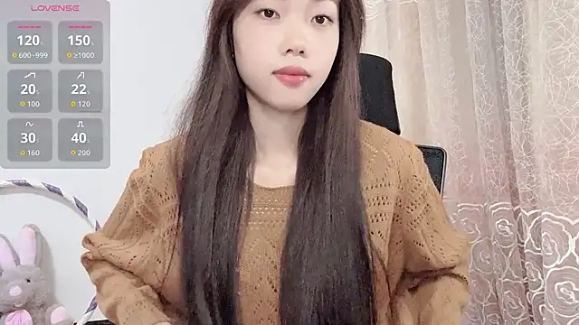 Snapshot of Lvy--v chatting on October 2025 10:34:02 PM Lvy--v online show from October 2025 10:34:02 PM