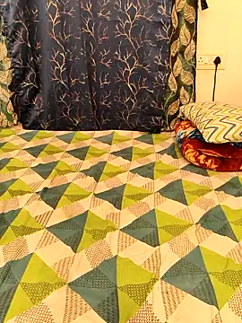 yhona darling online show from November 2025 11:00:01 AM