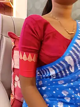 Snapshot of yhona_darling chatting on May 2026 11:49:01 AM yhona darling online show from May 2026 11:49:01 AM
