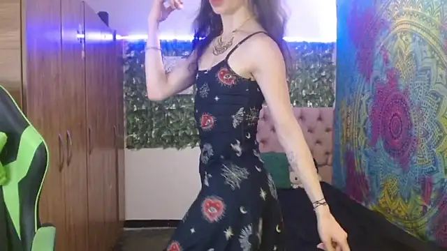 BurningVenus12 online show from May 2026 06:02:02 PM