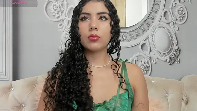 Snapshot of joselyn_sexy_ chatting on February 2025 06:33:02 PM joselyn sexy online show from February 2025 06:33:02 PM