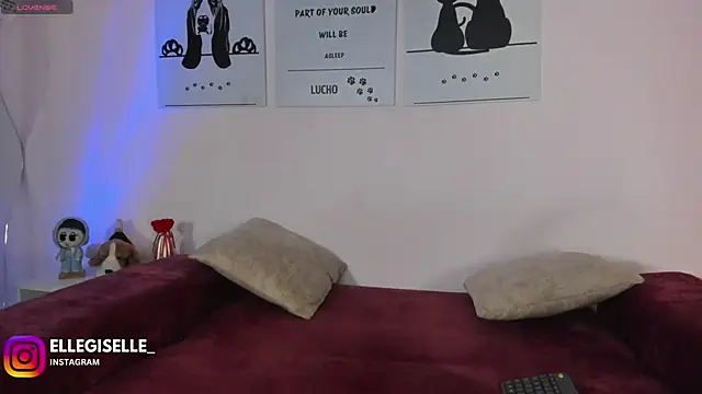 ElleGisellee online show from February 2026 05:02:01 AM