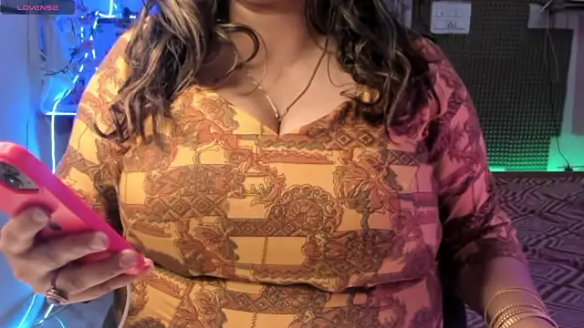 Gulabi Queen online show from February 2025 09:30:01 AM