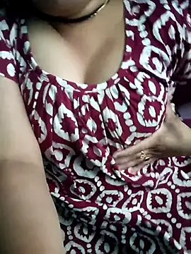 Snapshot of Arohi_is_Live chatting on December 2025 08:56:02 AM Arohi is Live online show from December 2025 08:56:02 AM