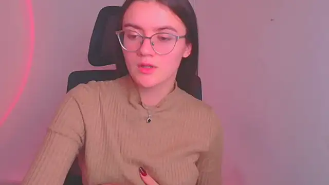 Snapshot of Josephine_jo chatting on December 2024 03:37:02 PM Josephine jo online show from December 2024 03:37:02 PM