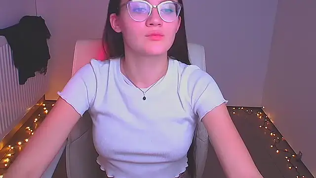 Snapshot of Josephine_jo chatting on December 2024 04:42:02 AM Josephine jo online show from December 2024 04:42:02 AM