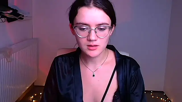 Snapshot of Josephine_jo chatting on December 2024 01:01:02 AM Josephine jo online show from December 2024 01:01:02 AM