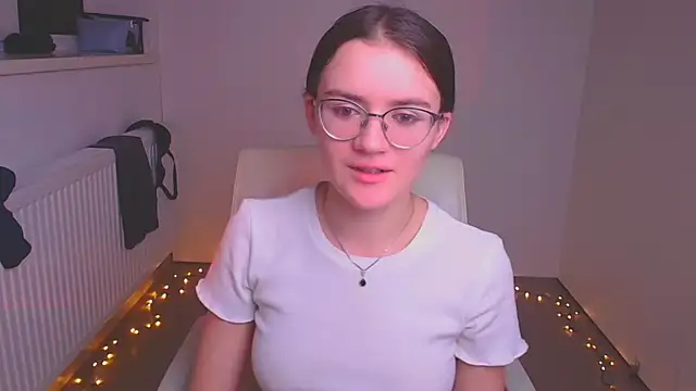 Snapshot of Josephine_jo chatting on January 2025 10:52:02 PM Josephine jo online show from January 2025 10:52:02 PM