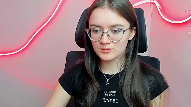 Snapshot of Josephine_jo chatting on March 2025 12:35:02 PM Josephine jo online show from March 2025 12:35:02 PM